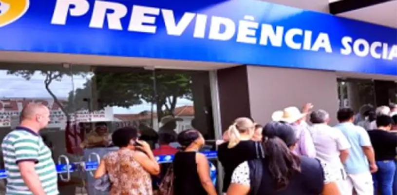 MRB Advogados - STF assegura atendimento prioritário do advogado